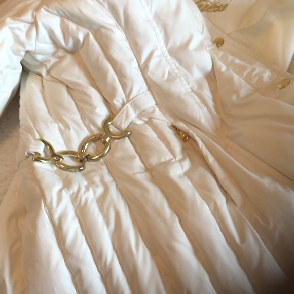 Guess down filled coat size M Ptp 22” length 33”. - Picture 13 of 13